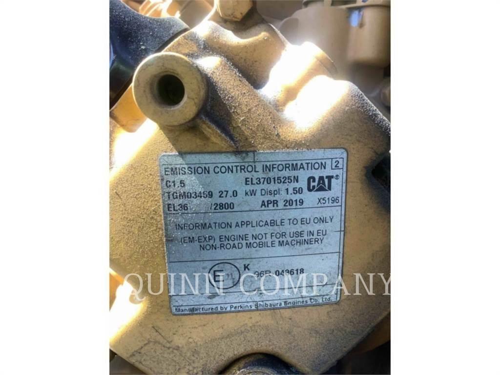 CAT CB24B 雙輪滾壓機