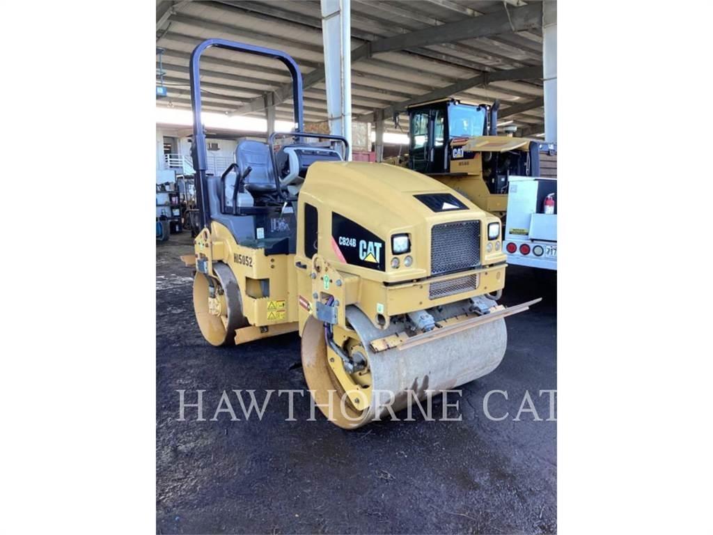 CAT CB24B 土壤壓實機