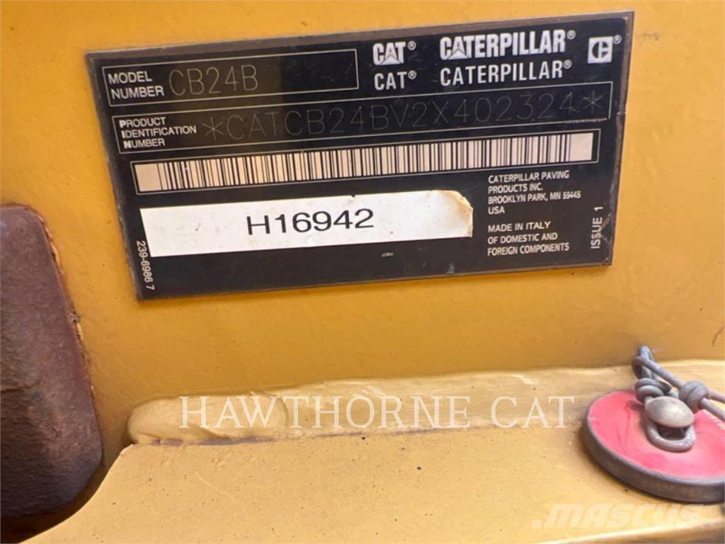 CAT CB24B 土壤壓實機