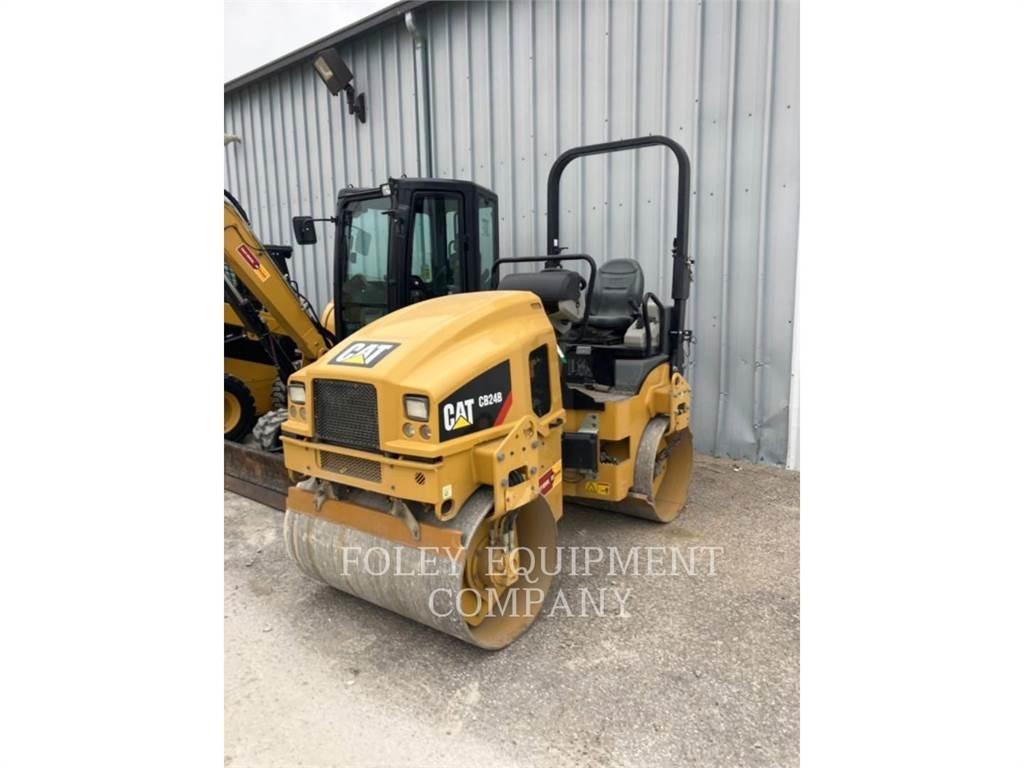 CAT CB24B 土壤壓實機