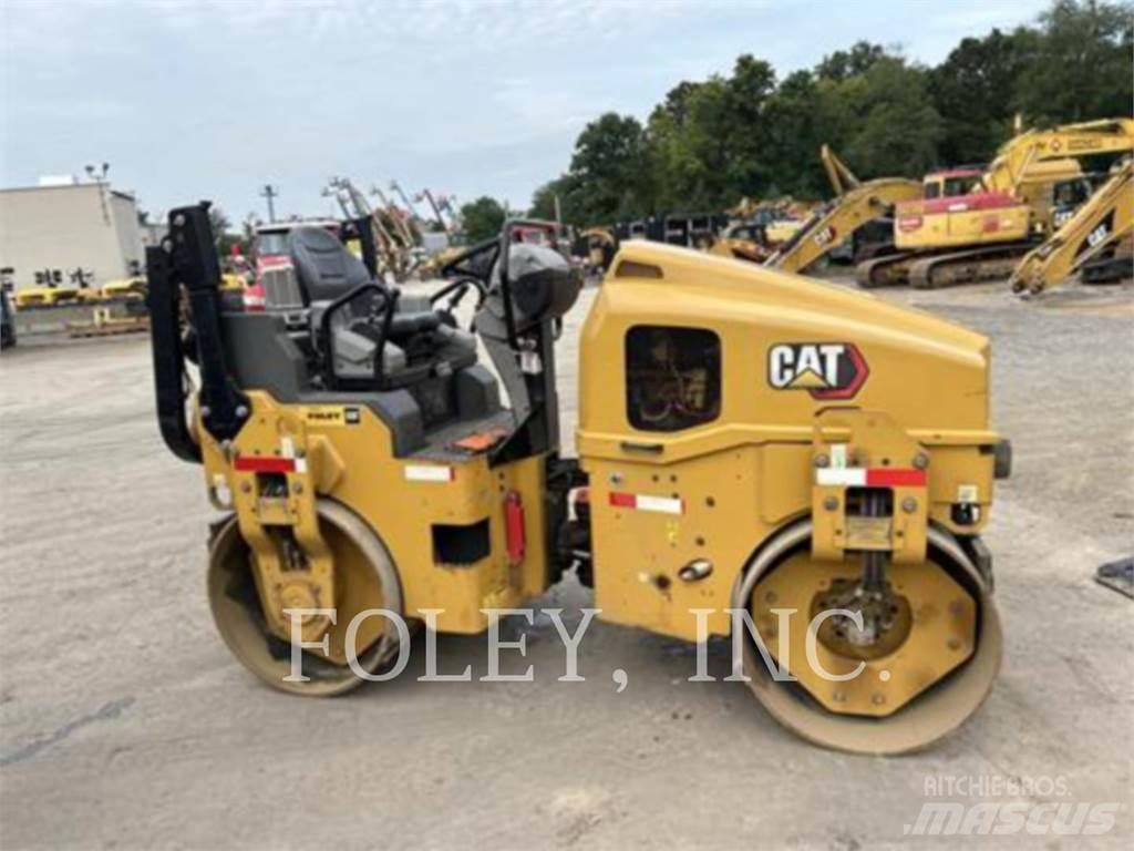 CAT CB4.0-03 雙輪滾壓機