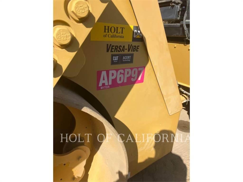 CAT CB54 XW 雙輪滾壓機