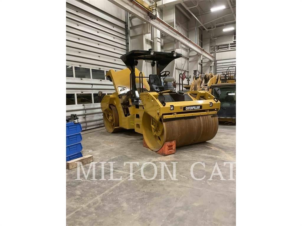 CAT CB54 XW 土壤壓實機