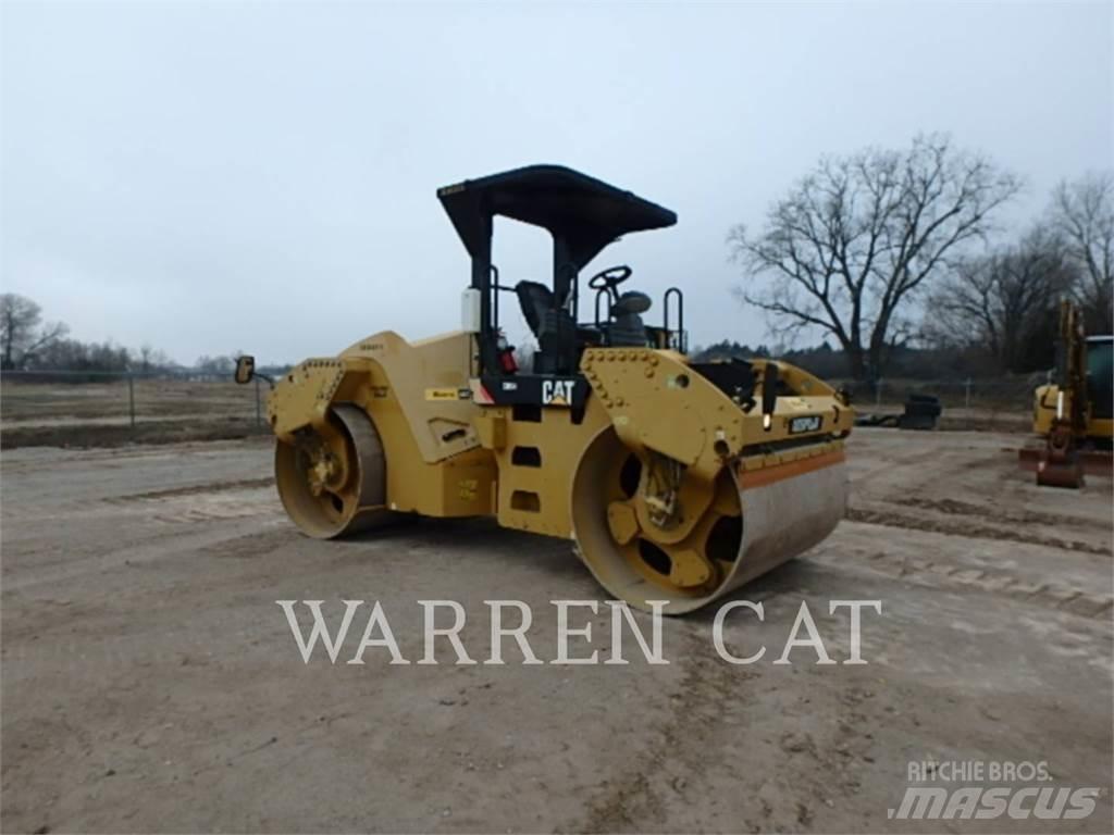 CAT CB64 瀝青攤舖機/鋪路機
