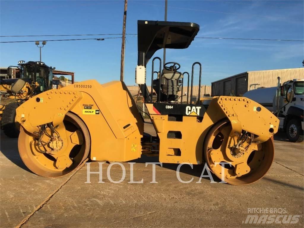 CAT CB64 單輪滾壓機