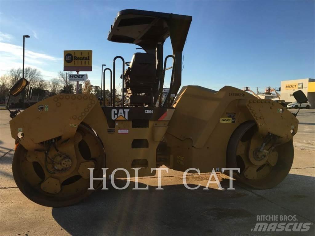 CAT CB64 單輪滾壓機