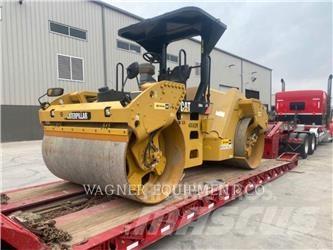CAT CB64 土壤壓實機