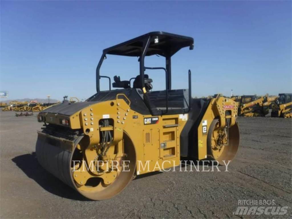 CAT CB66B 雙輪滾壓機
