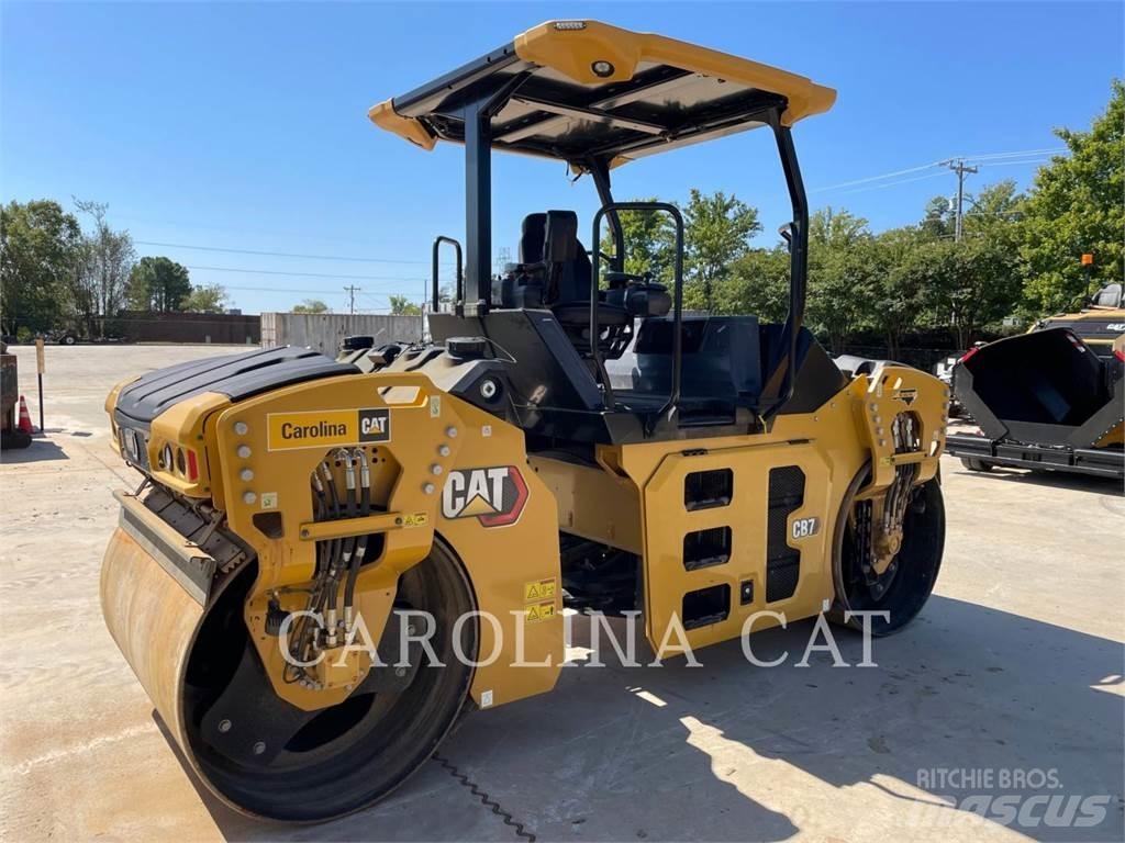 CAT CB7 瀝青攤舖機/鋪路機