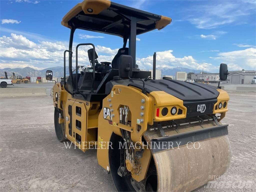 CAT CB7 雙輪滾壓機