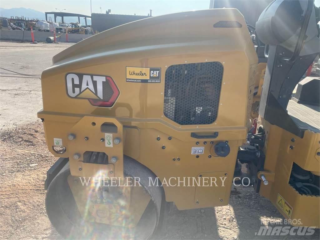 CAT CC2.7 複合式滾壓機