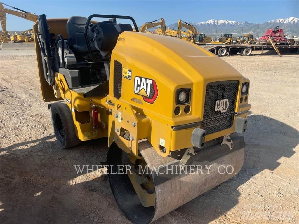 CAT CC2.7 複合式滾壓機