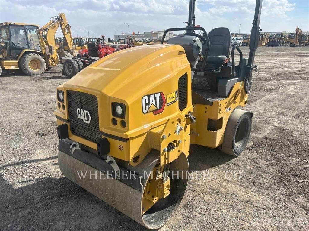 CAT CC2.7 GC 複合式滾壓機