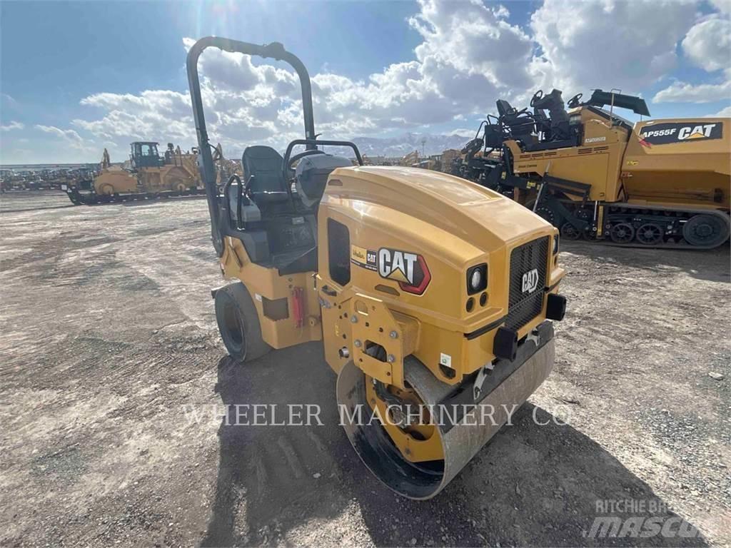 CAT CC2.7 GC 複合式滾壓機