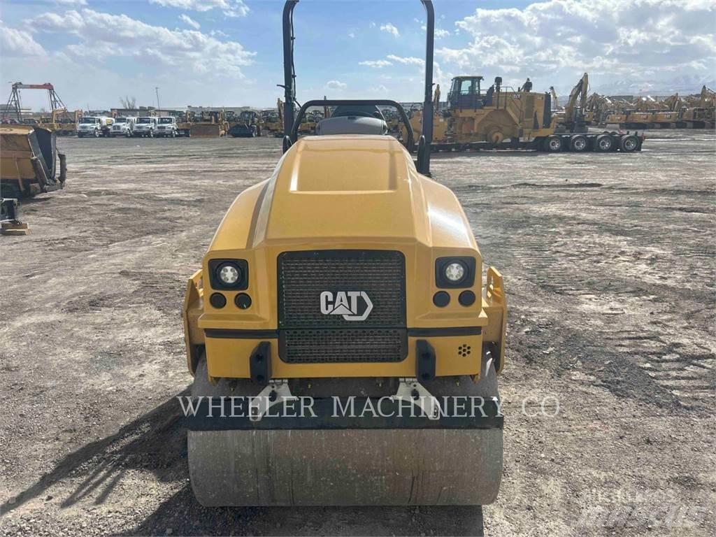 CAT CC2.7 GC 複合式滾壓機