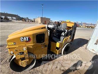 CAT CC4.0 複合式滾壓機