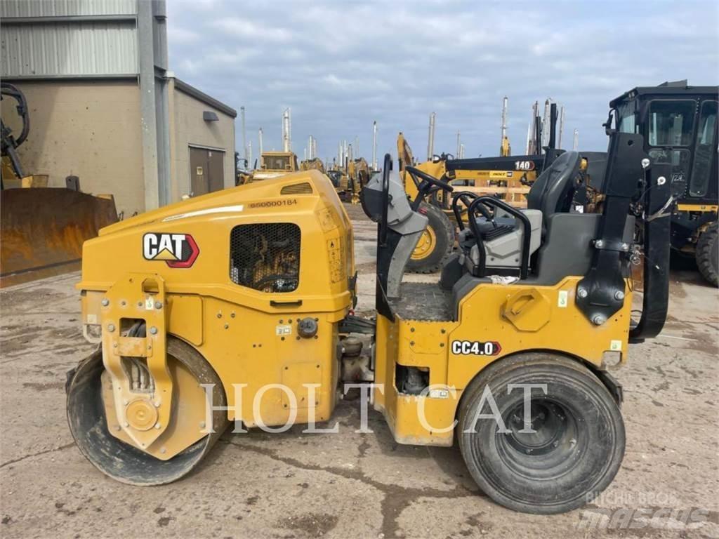 CAT CC4.0 輪式推土機