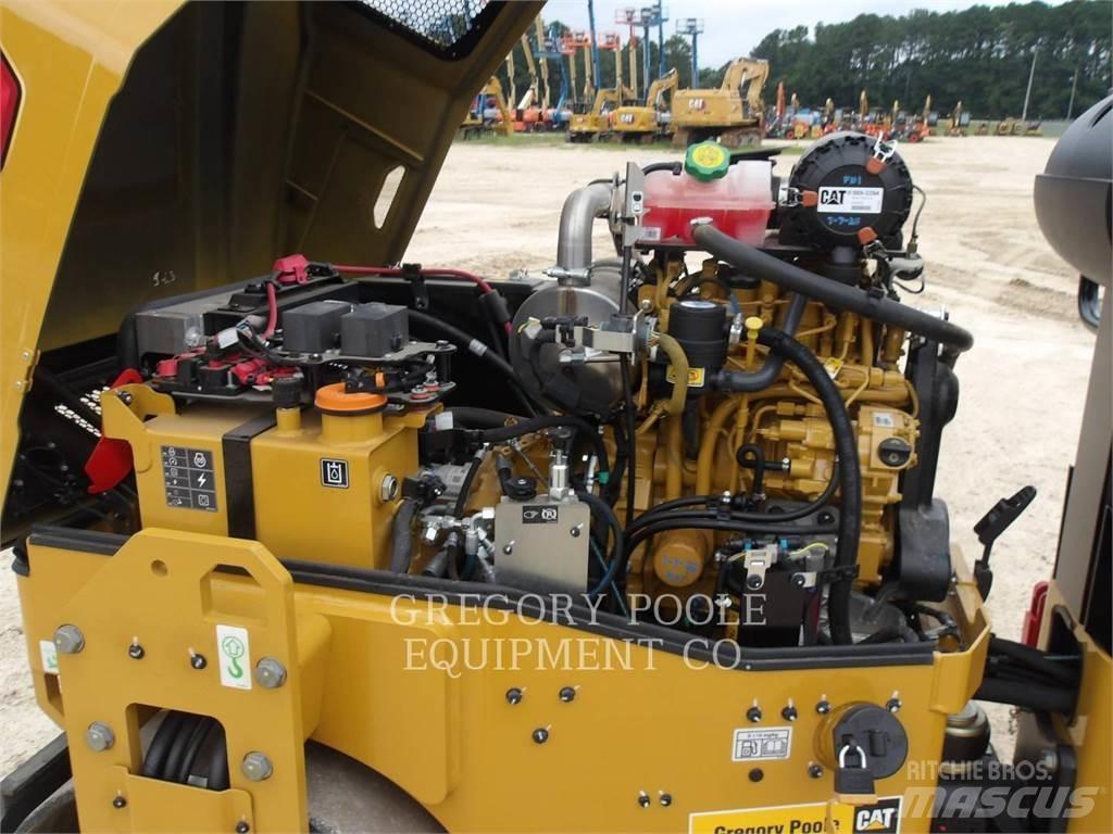 CAT CC4.0-03 複合式滾壓機