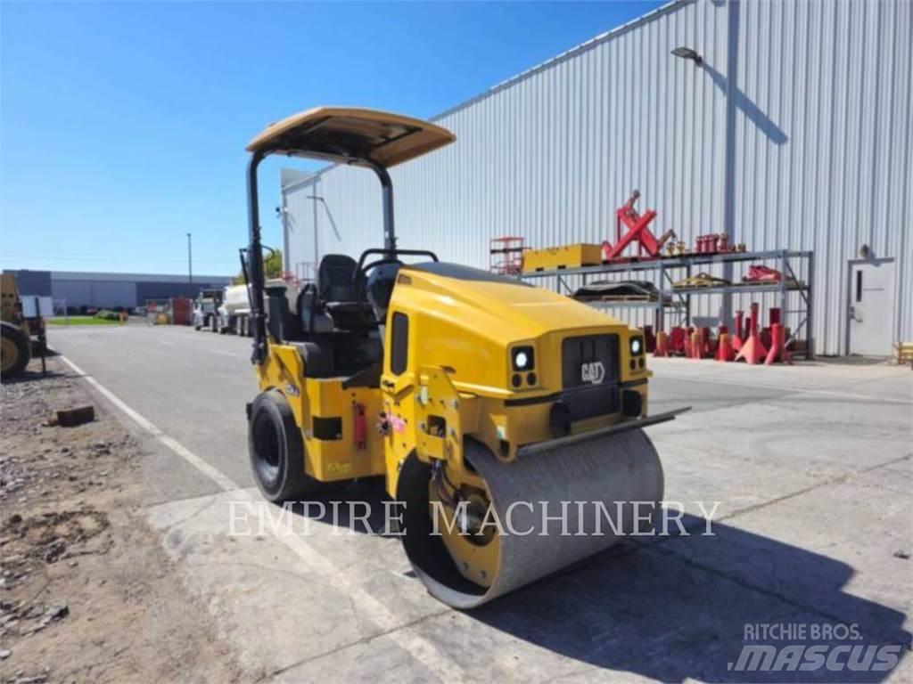 CAT CC4.0-MB 雙輪滾壓機