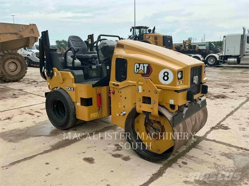 CAT CC4.003 複合式滾壓機