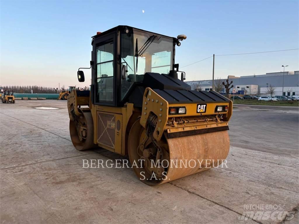 CAT CD10 土壤壓實機