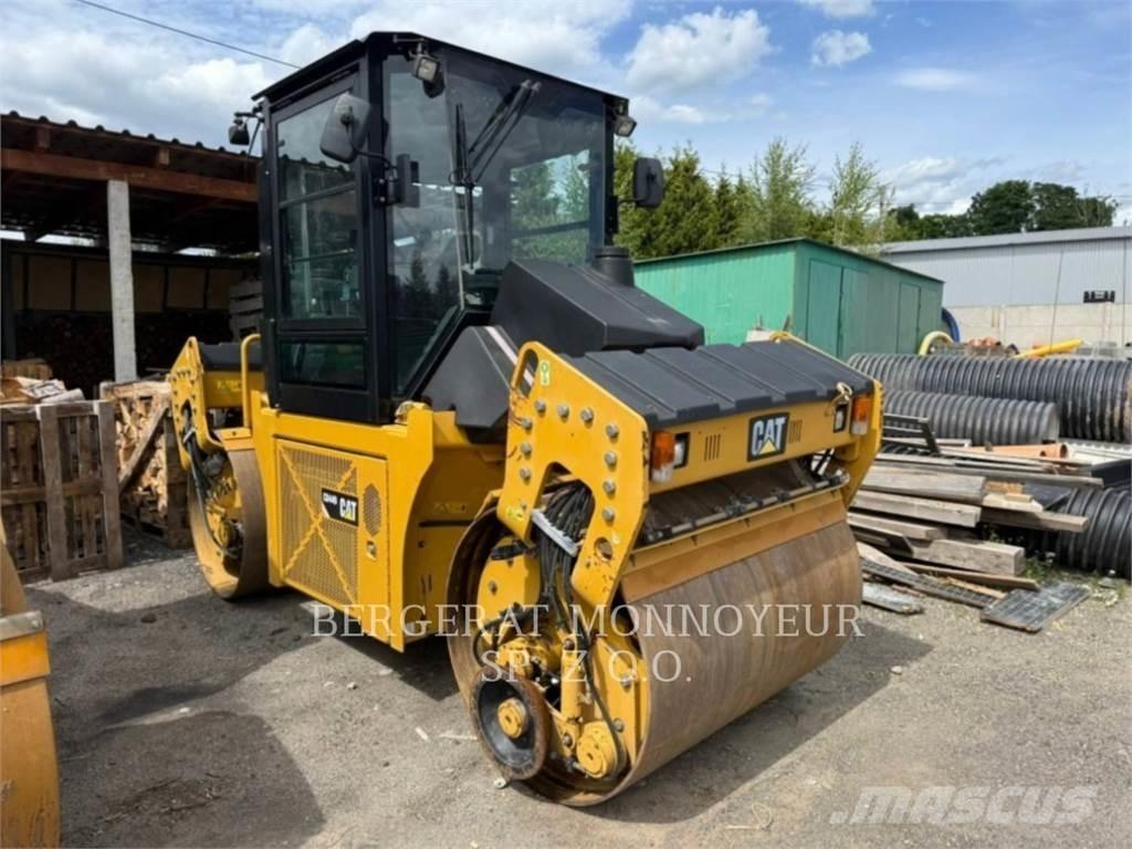 CAT CD44B 雙輪滾壓機