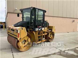 CAT CD54 雙輪滾壓機