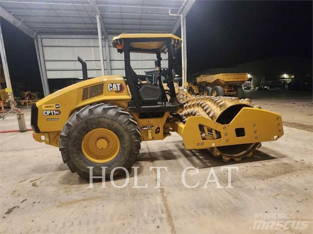 CAT CP11GC 單輪滾壓機