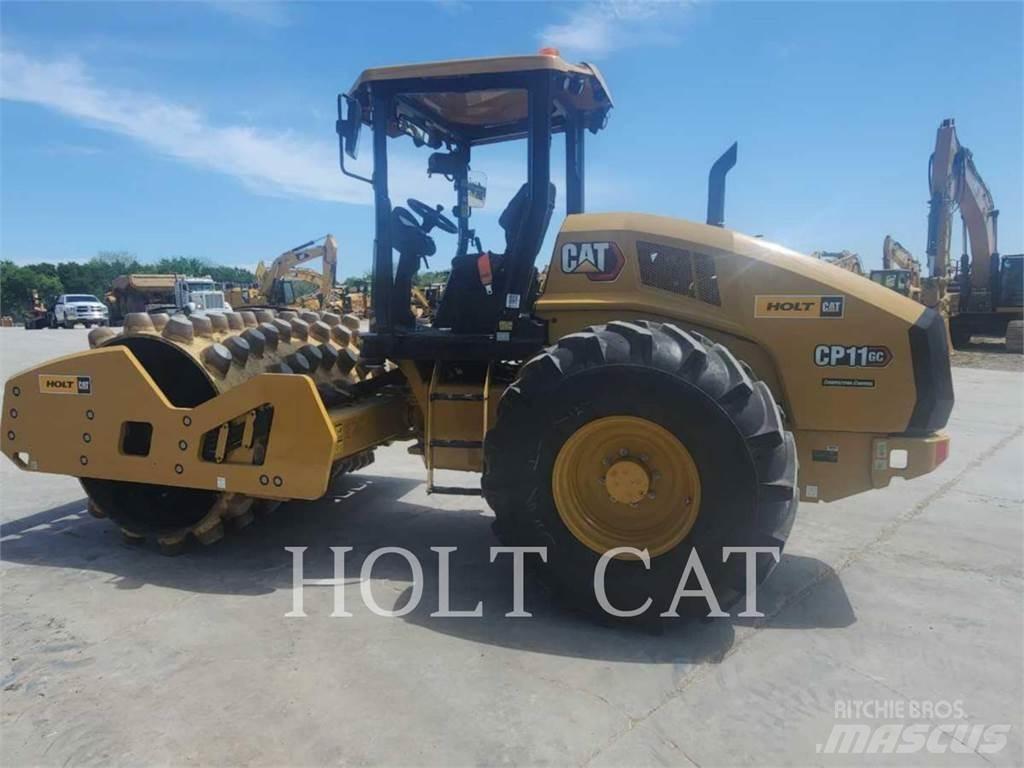 CAT CP11GC 單輪滾壓機