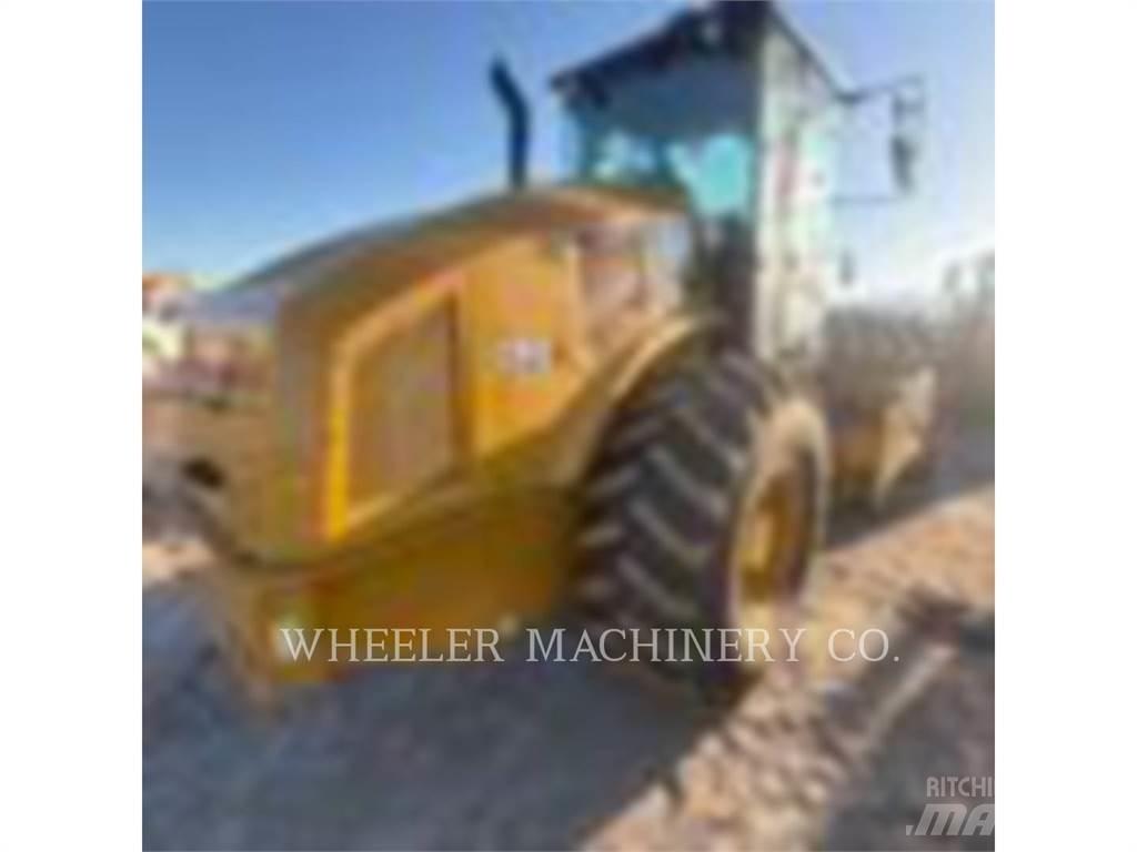CAT CP12 單輪滾壓機