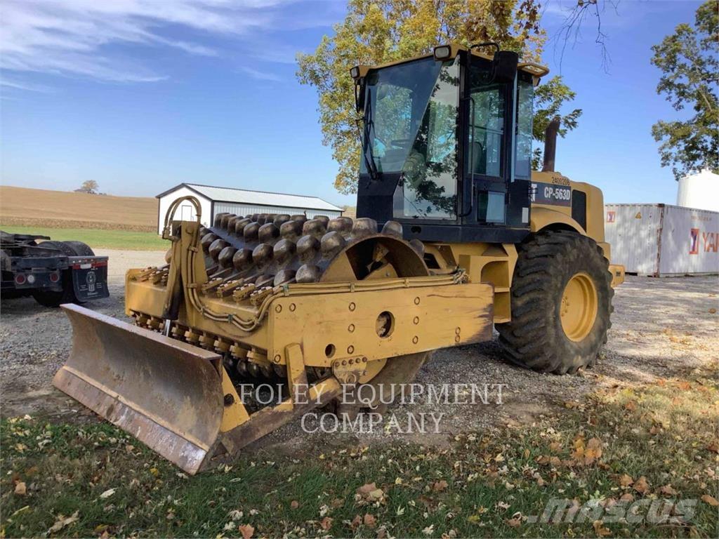 CAT CP563D 單輪滾壓機