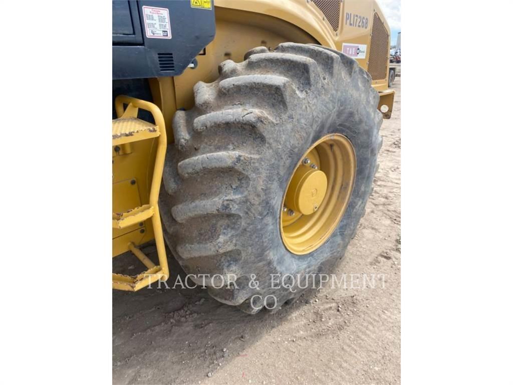 CAT CP56B 瀝青攤舖機/鋪路機