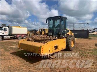 CAT CP76 單輪滾壓機