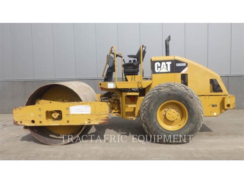 CAT CS-533E 單輪滾壓機