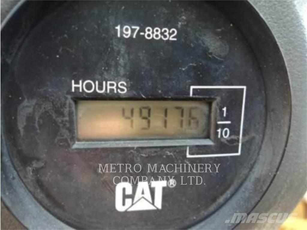 CAT CS-533E 單輪滾壓機
