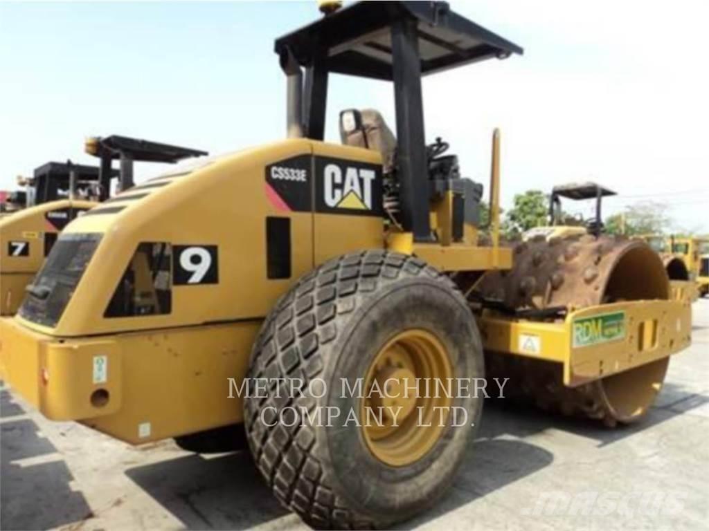 CAT CS-533E 單輪滾壓機