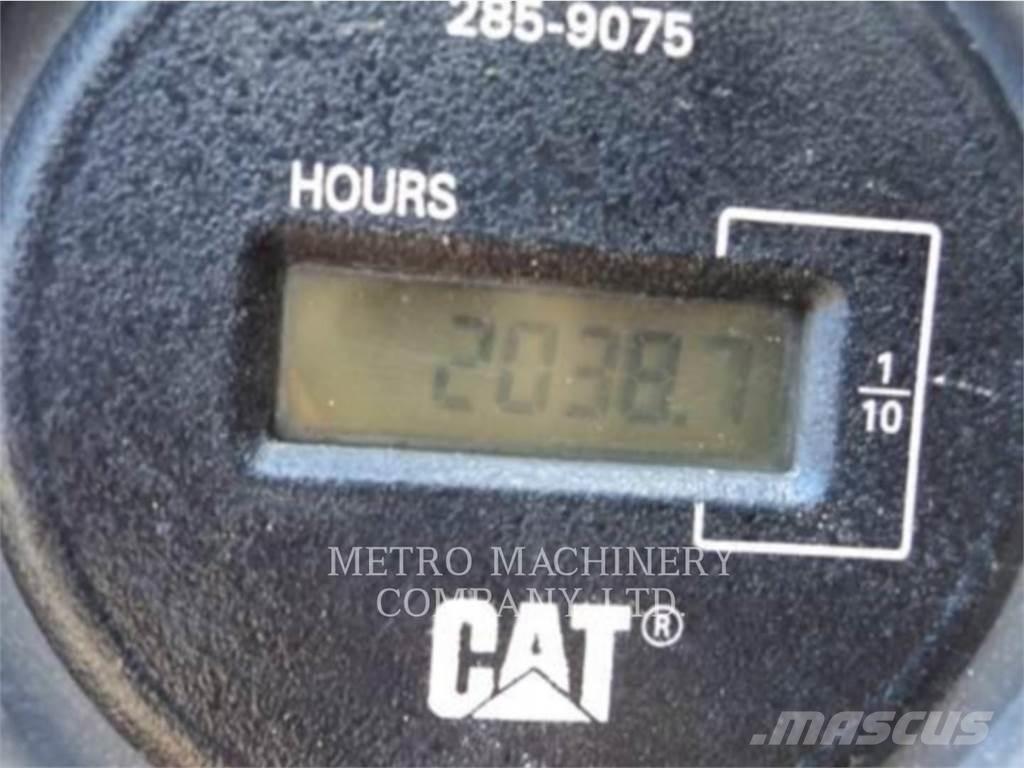 CAT CS-533E 單輪滾壓機