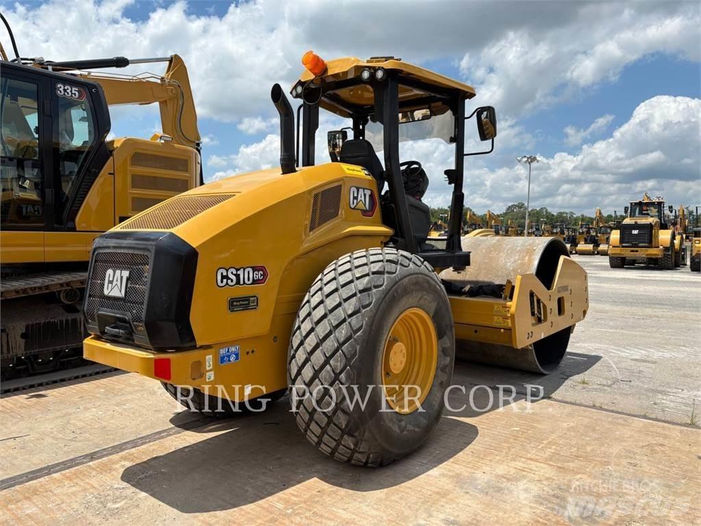 CAT CS10GC 雙輪滾壓機