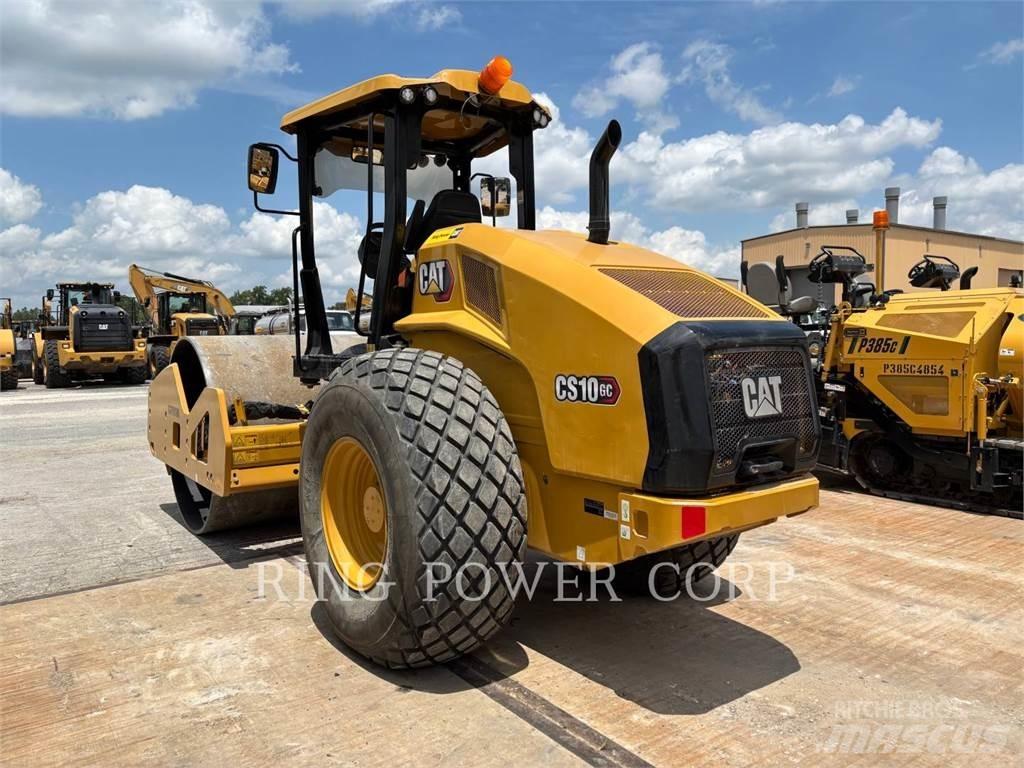 CAT CS10GC 雙輪滾壓機