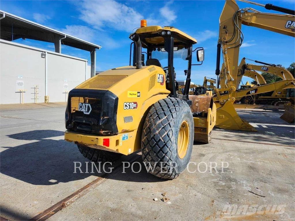 CAT CS10GC 雙輪滾壓機