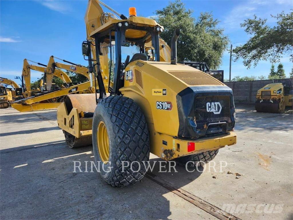 CAT CS10GC 雙輪滾壓機