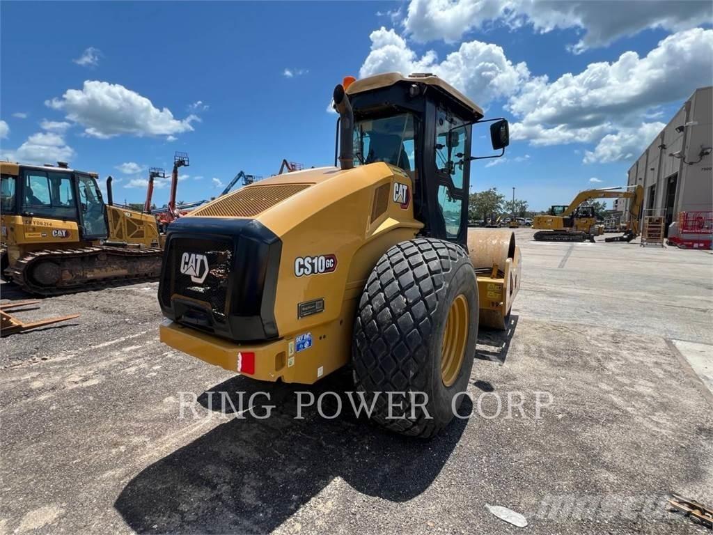 CAT CS10GCCAB 雙輪滾壓機
