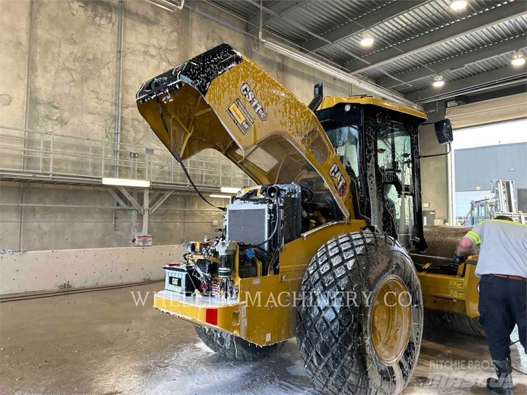 CAT CS11 GC 單輪滾壓機