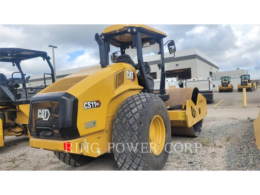 CAT CS11GC 雙輪滾壓機