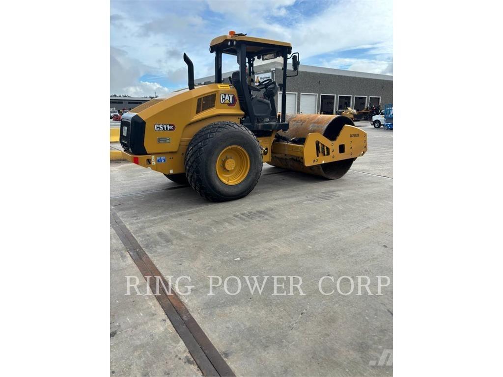 CAT CS11GC 雙輪滾壓機