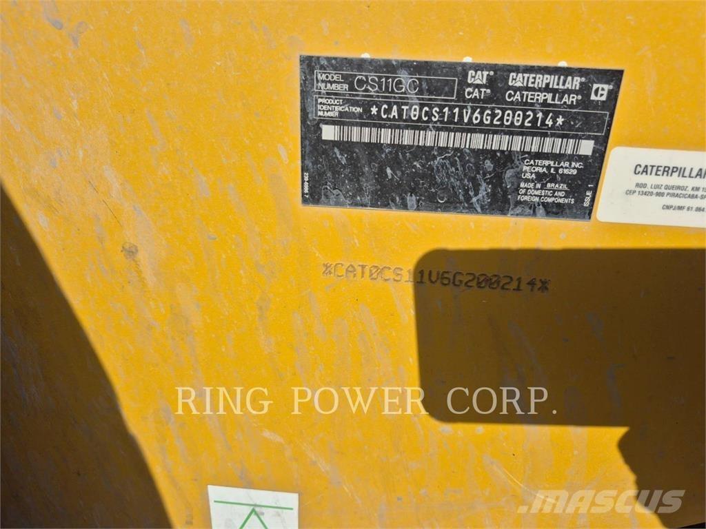 CAT CS11GCCAB 雙輪滾壓機