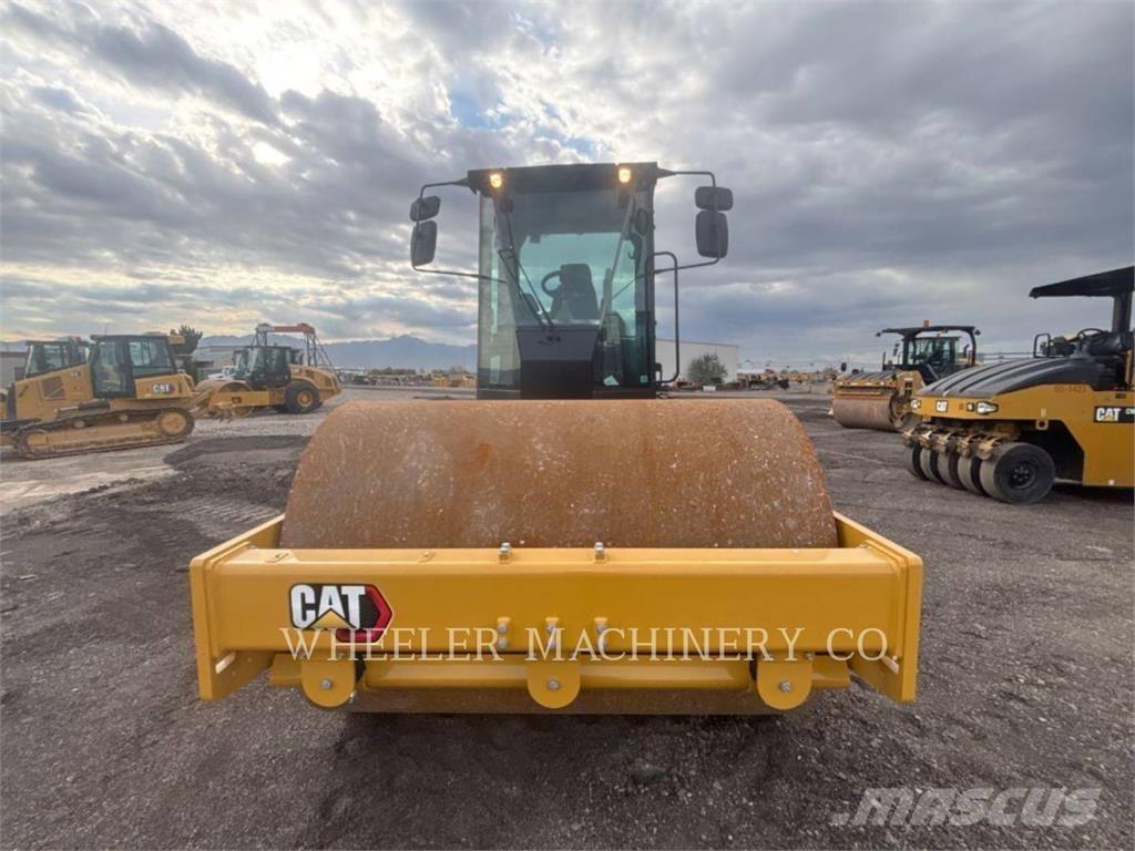 CAT CS12 單輪滾壓機