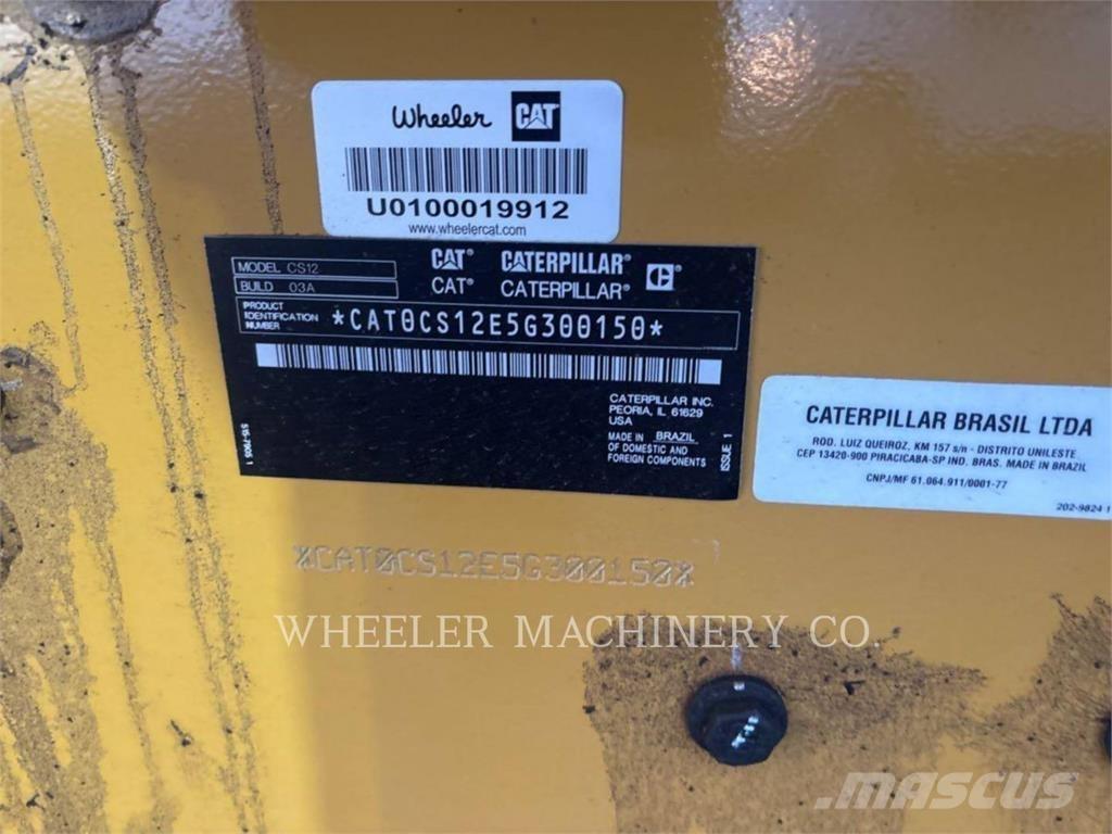 CAT CS12 單輪滾壓機