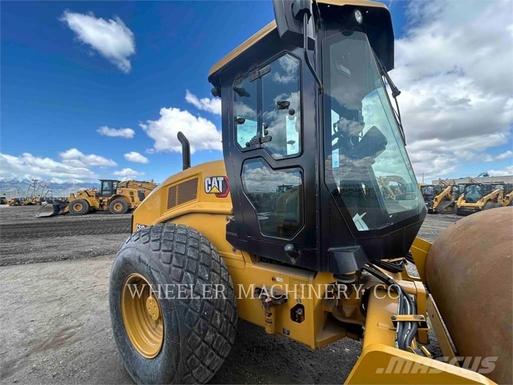 CAT CS13 GC 單輪滾壓機