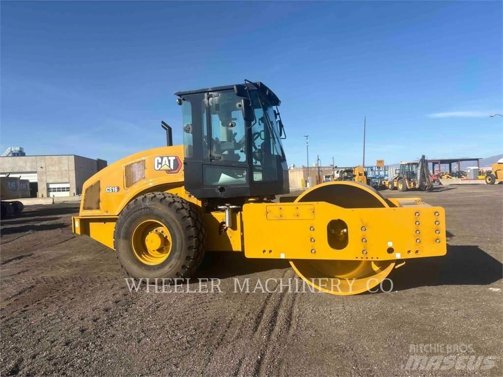 CAT CS16 單輪滾壓機